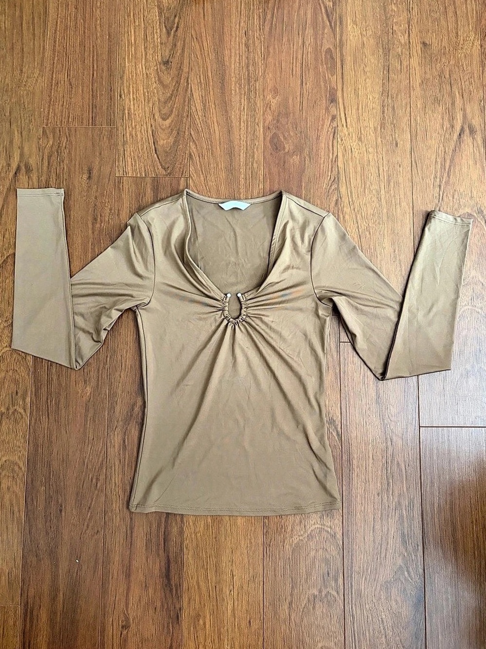 Ruched Keyhole Long Sleeve Top